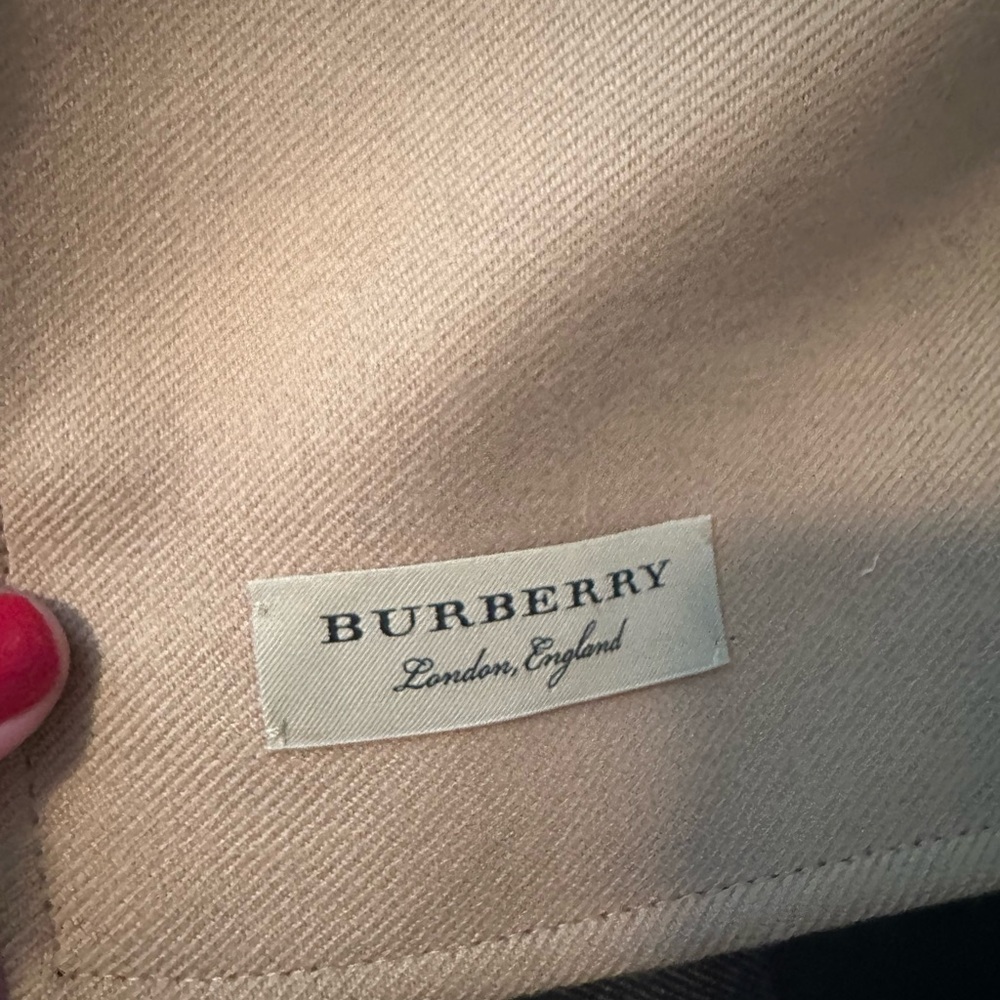 Burberry Beige and Black Plaid Wrap - Picture 5 of 11